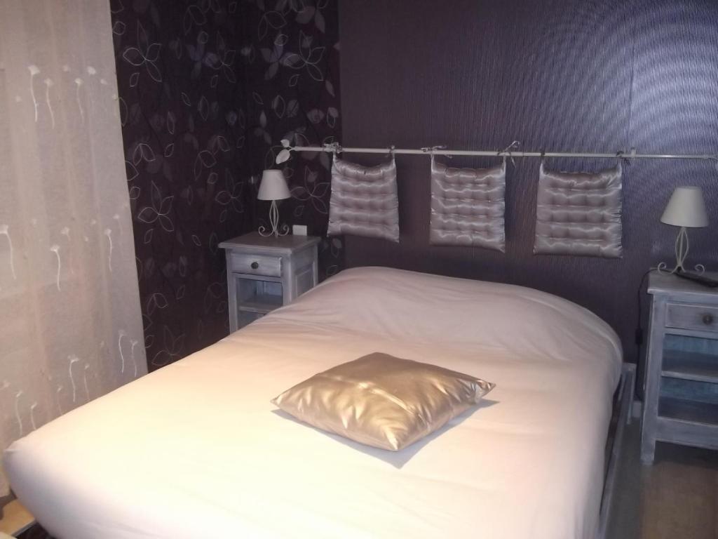 Hotel Des Cotes De Meuse Saint-Maurice-sous-les-Cotes Luaran gambar