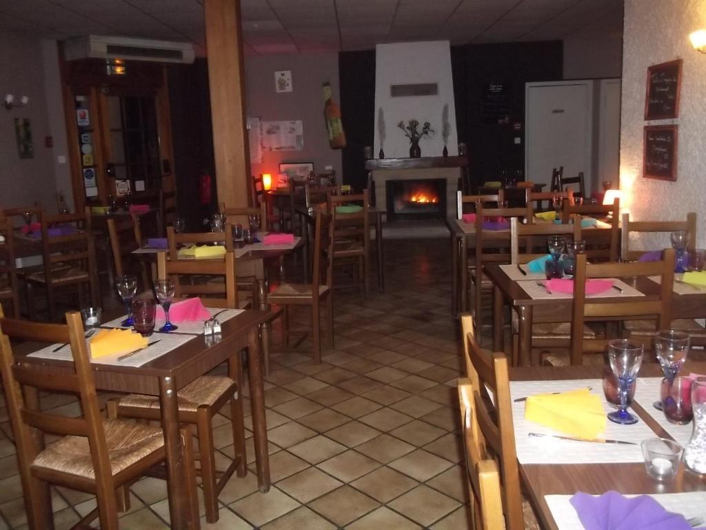 Hotel Des Cotes De Meuse Saint-Maurice-sous-les-Cotes Luaran gambar
