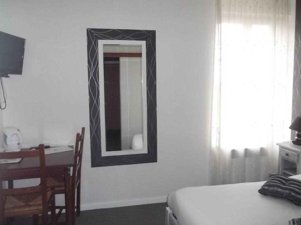 Hotel Des Cotes De Meuse Saint-Maurice-sous-les-Cotes Luaran gambar